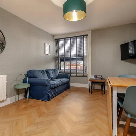 Stokes Croft City View Apartment With Workspace Apartmán