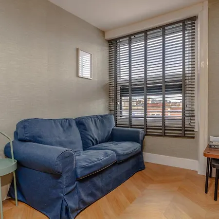 View Flat, Quiet Bedroom, Work Ready Desk * Bristol