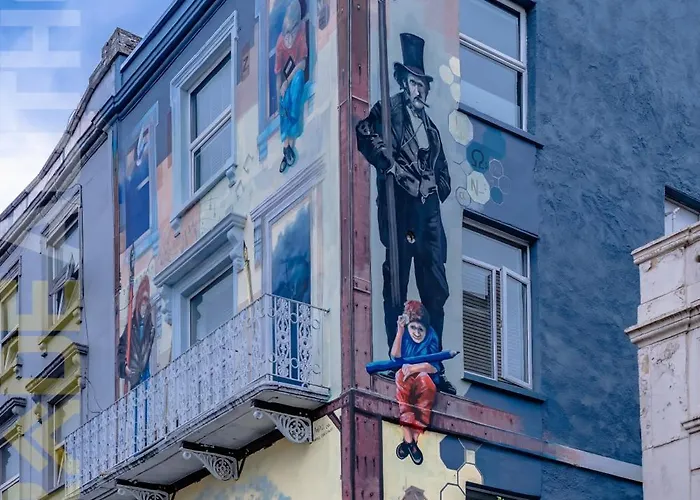 Stokes Croft Views, Quiet Sleep, Desk