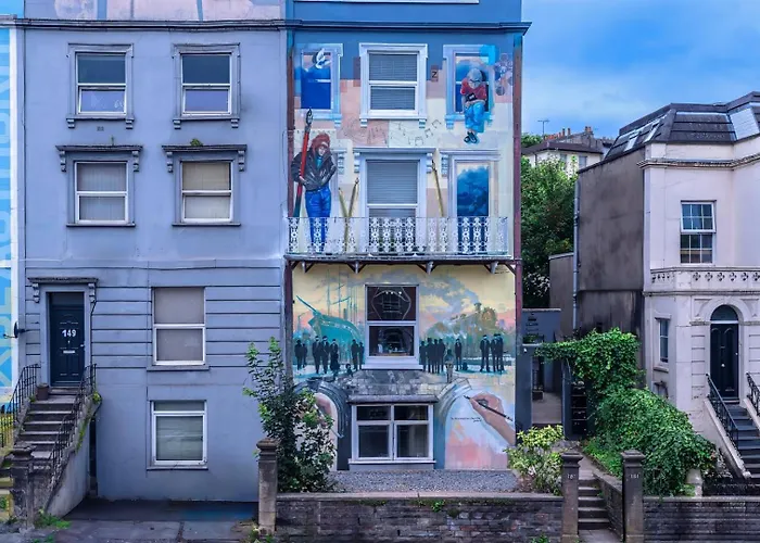 Apartman View Flat, Quiet Bedroom, Work Ready Desk